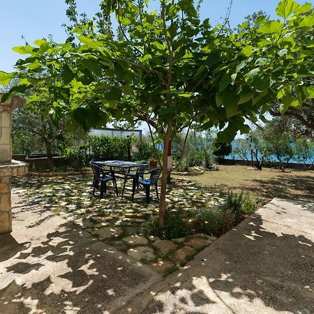 Family Friendly Seaside Apartments Kozino, Zadar - 5756 Petrcane Exterior photo