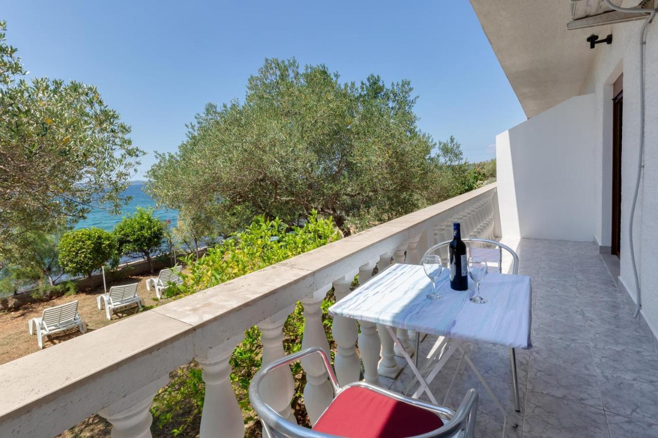 Family Friendly Seaside Apartments Kozino, Zadar - 5756 Petrcane Exterior photo
