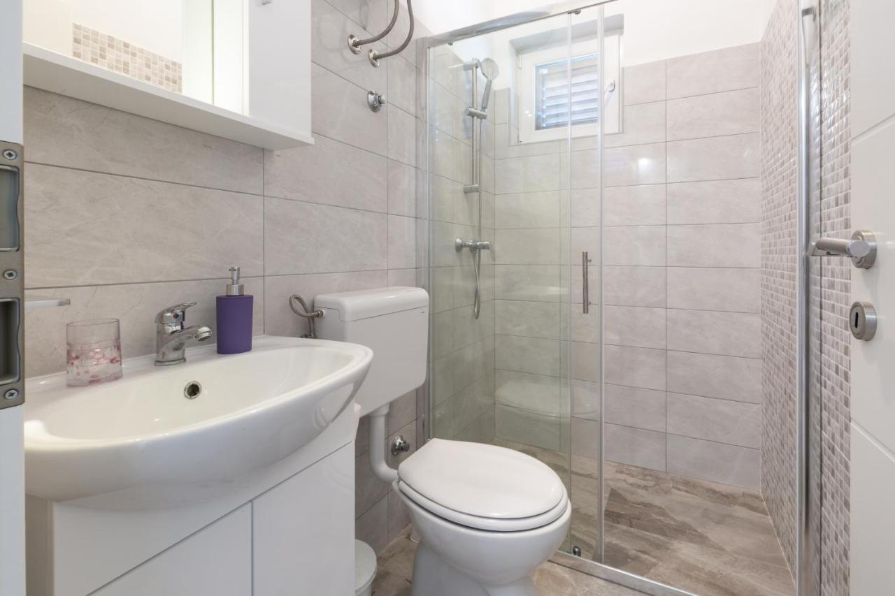 Family Friendly Seaside Apartments Kozino, Zadar - 5756 Petrcane Exterior photo