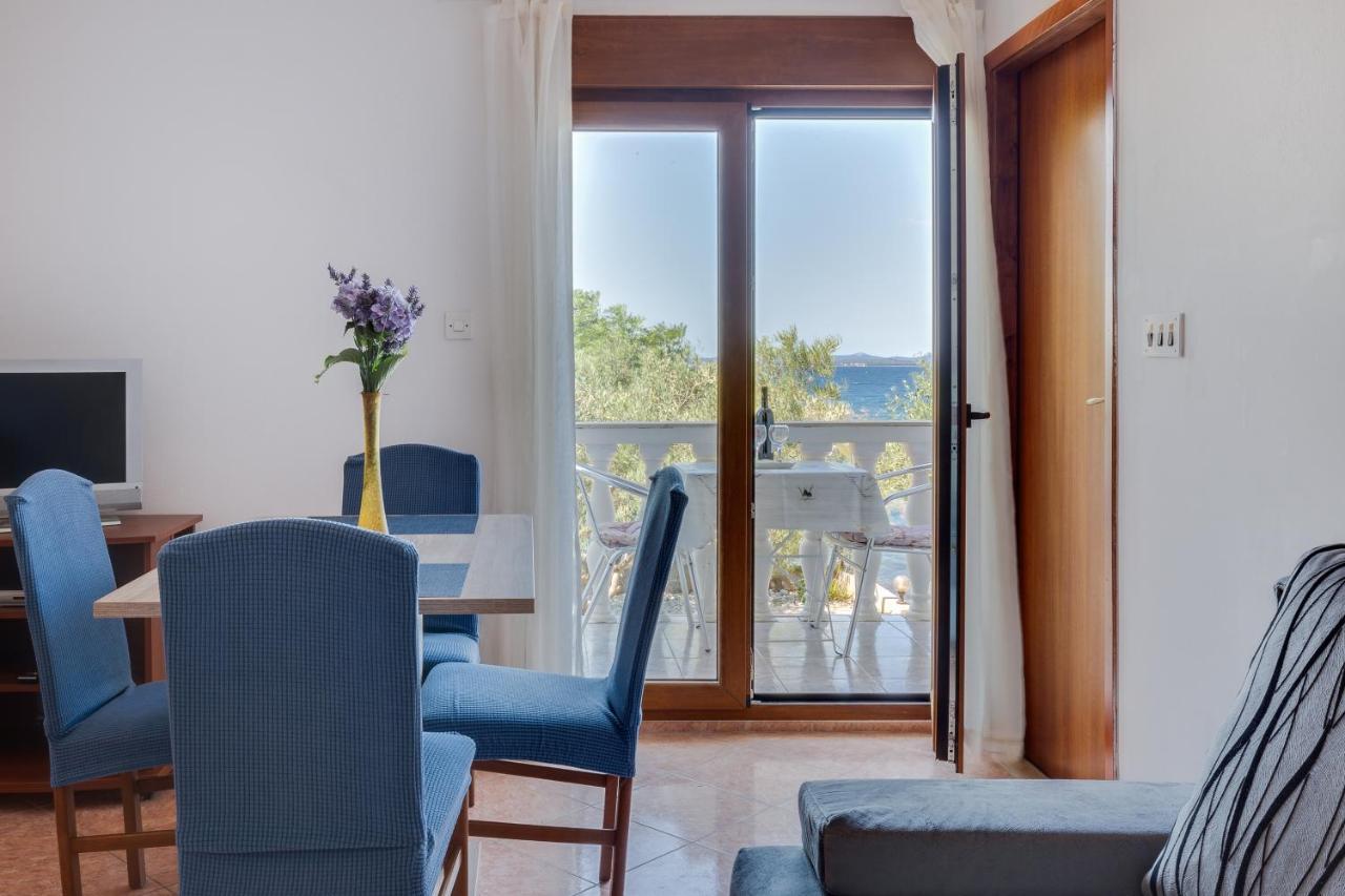 Family Friendly Seaside Apartments Kozino, Zadar - 5756 Petrcane Exterior photo